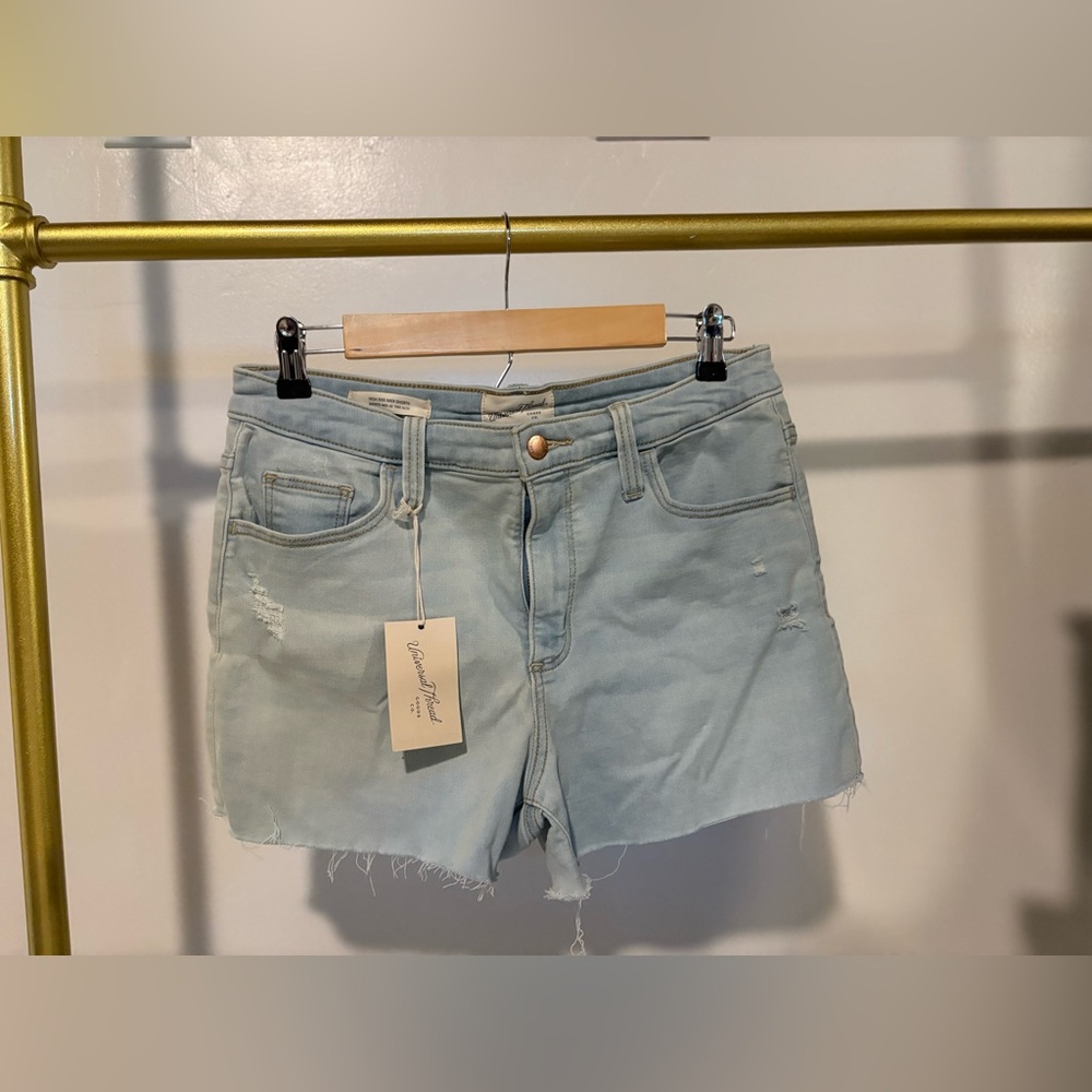Universal thread shorts
